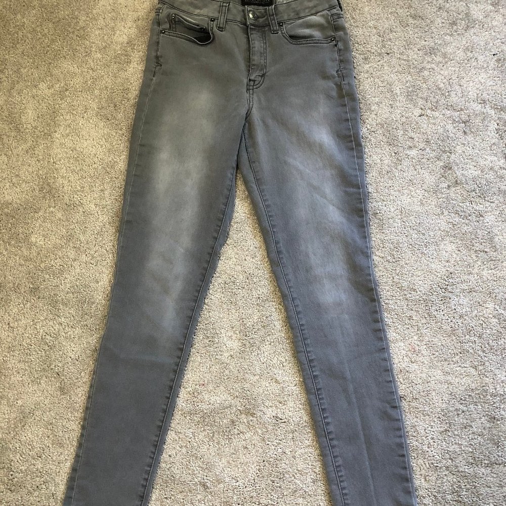 Grey skinny jeggings